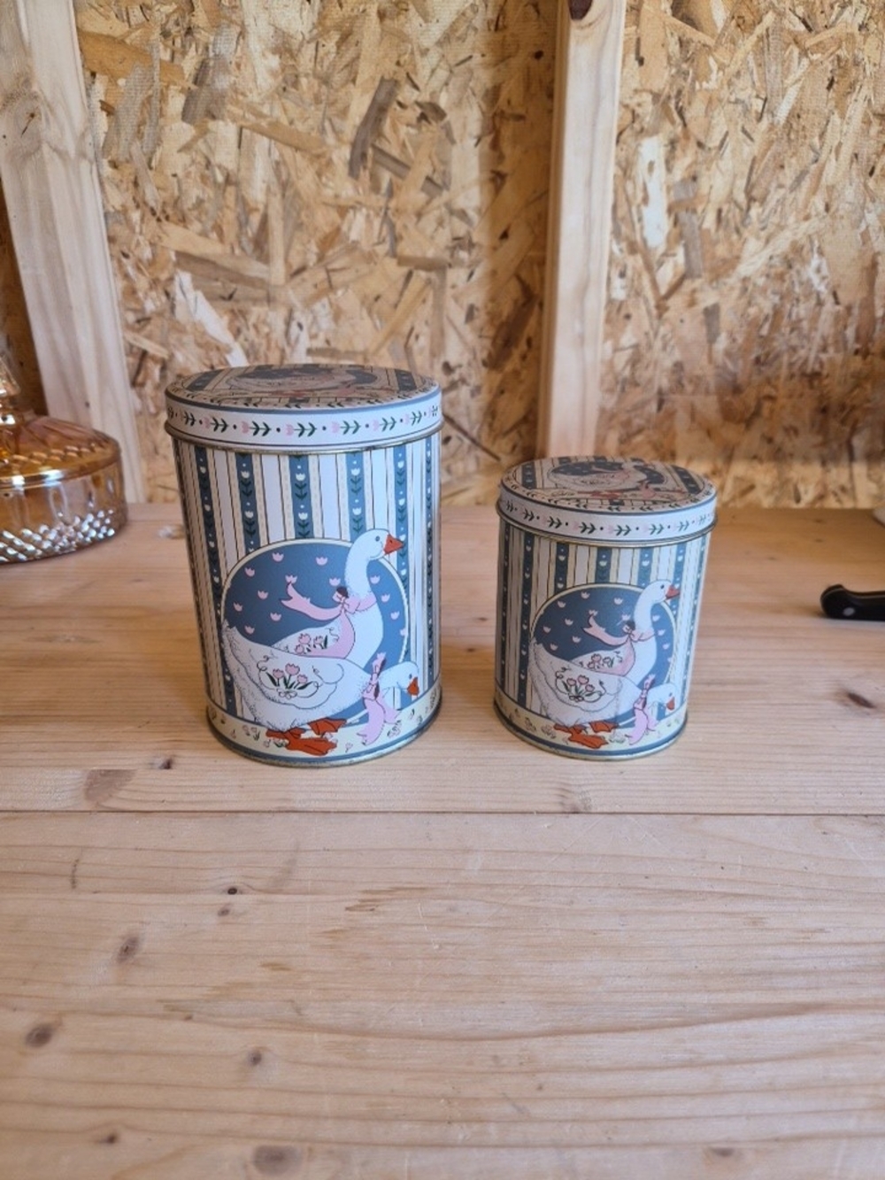 Vintage Nesting Tin Canisters Geese Set of 2 / House of Lloyd / Cottagecore